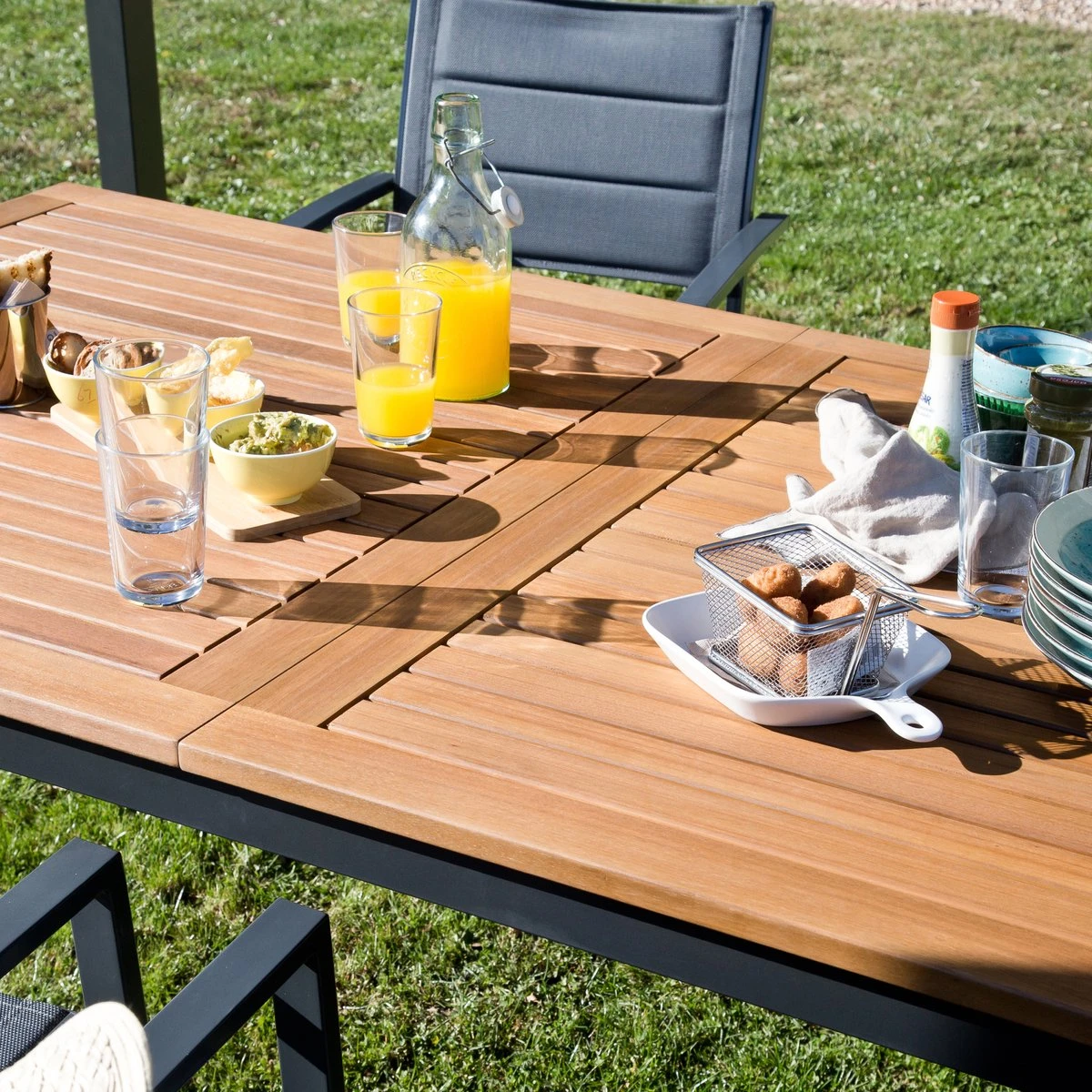 NATERIAL - Uitschuifbare Tuintafel ORIS - Uitschuifbare Tafel Voor 6 Tot 8 Personen - 180-240x100 Cm - Aluminium - Hout Eucalyptus - Afbeelding 5