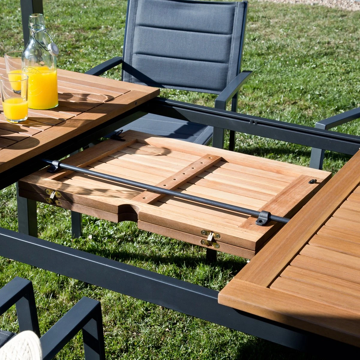 NATERIAL - Uitschuifbare Tuintafel ORIS - Uitschuifbare Tafel Voor 6 Tot 8 Personen - 180-240x100 Cm - Aluminium - Hout Eucalyptus - Afbeelding 6